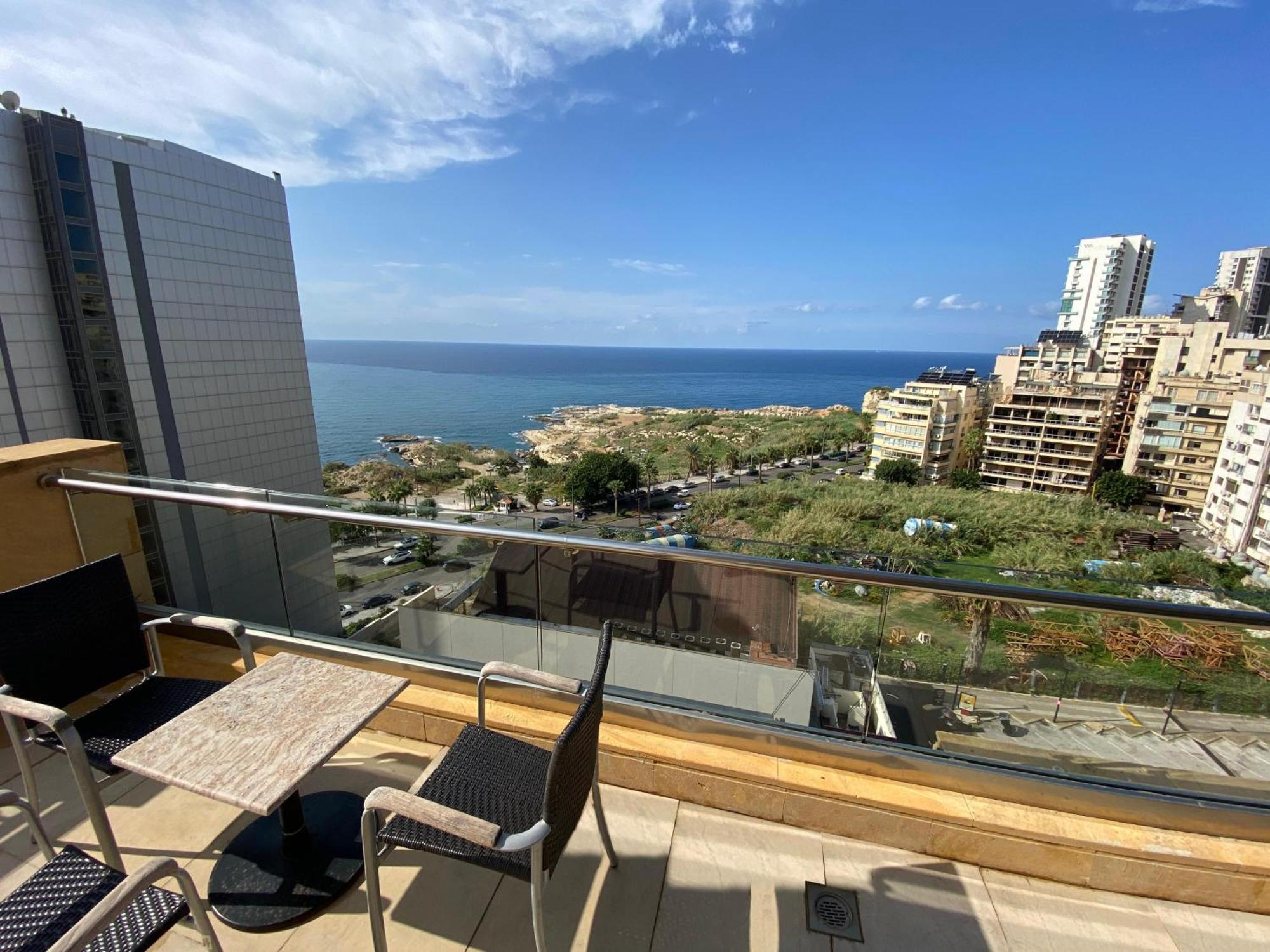 Lancaster Suites Raouche Beirut Exterior foto